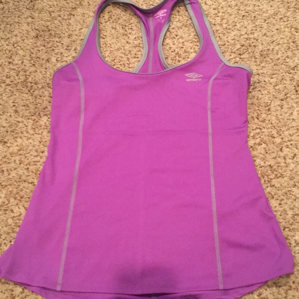 Umbro small workout tank
